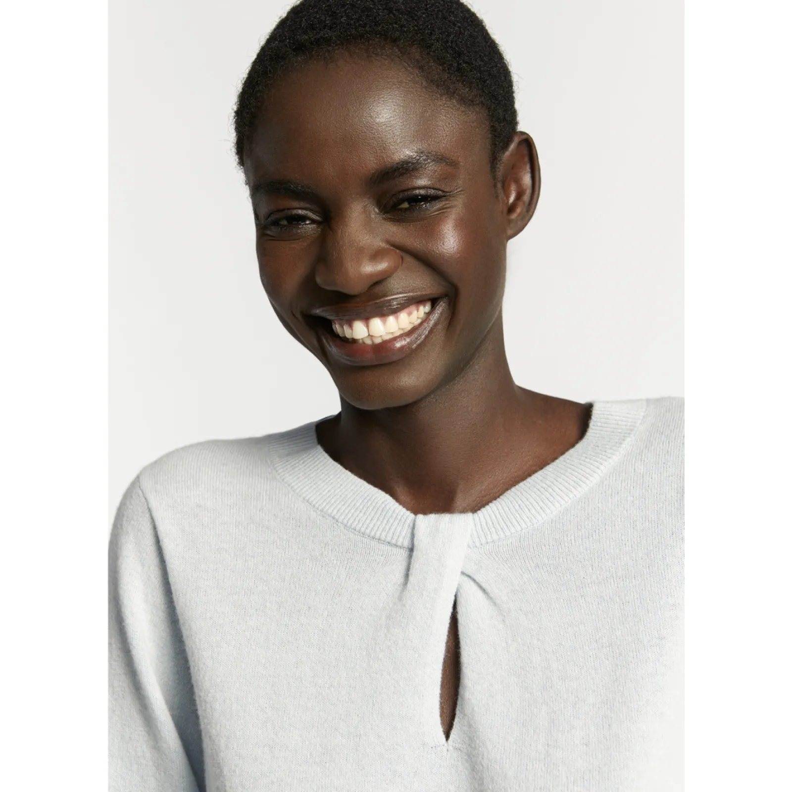 Xandres Pull orné d’une torsade au niveau de l’encolure-Femme Pulls & Cardigans